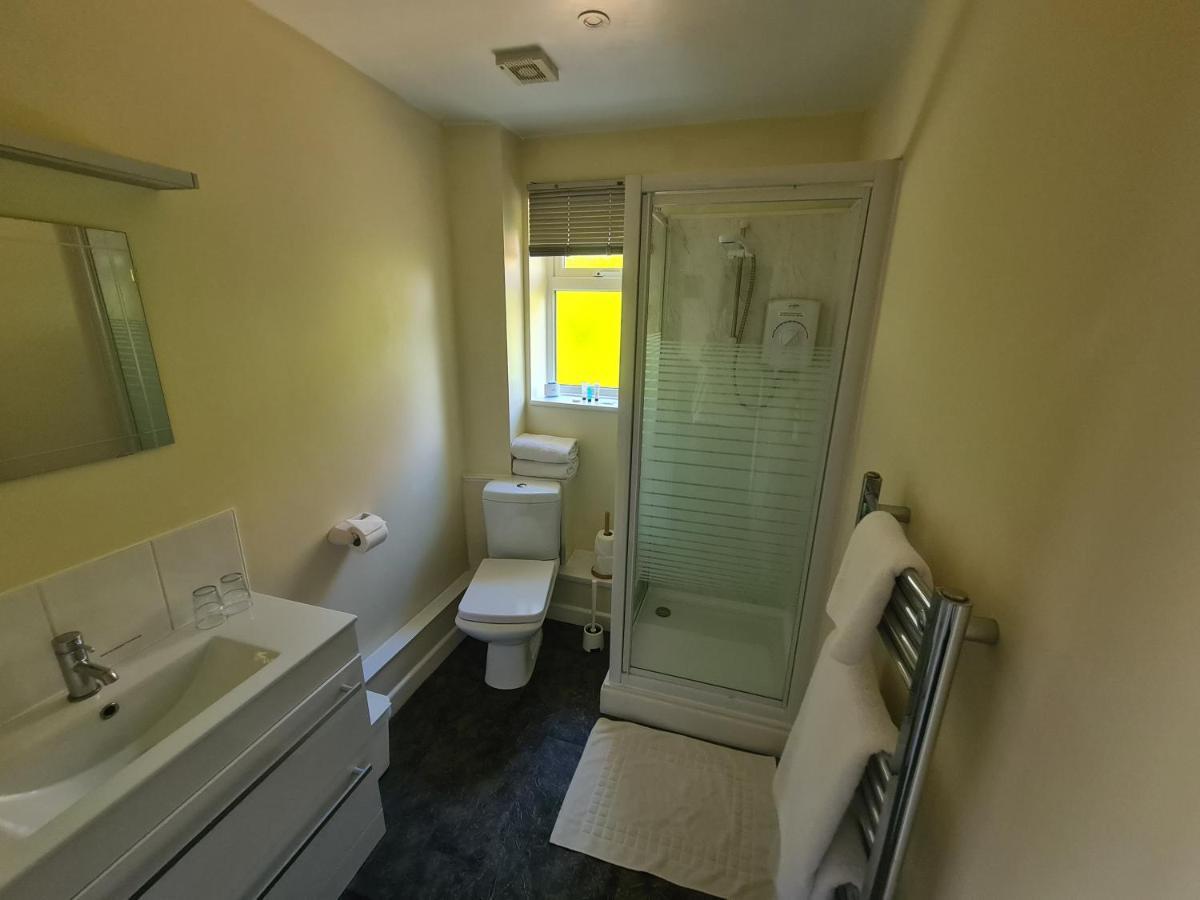 Godshill  Cypress Log Cabins Accommodation מראה חיצוני תמונה