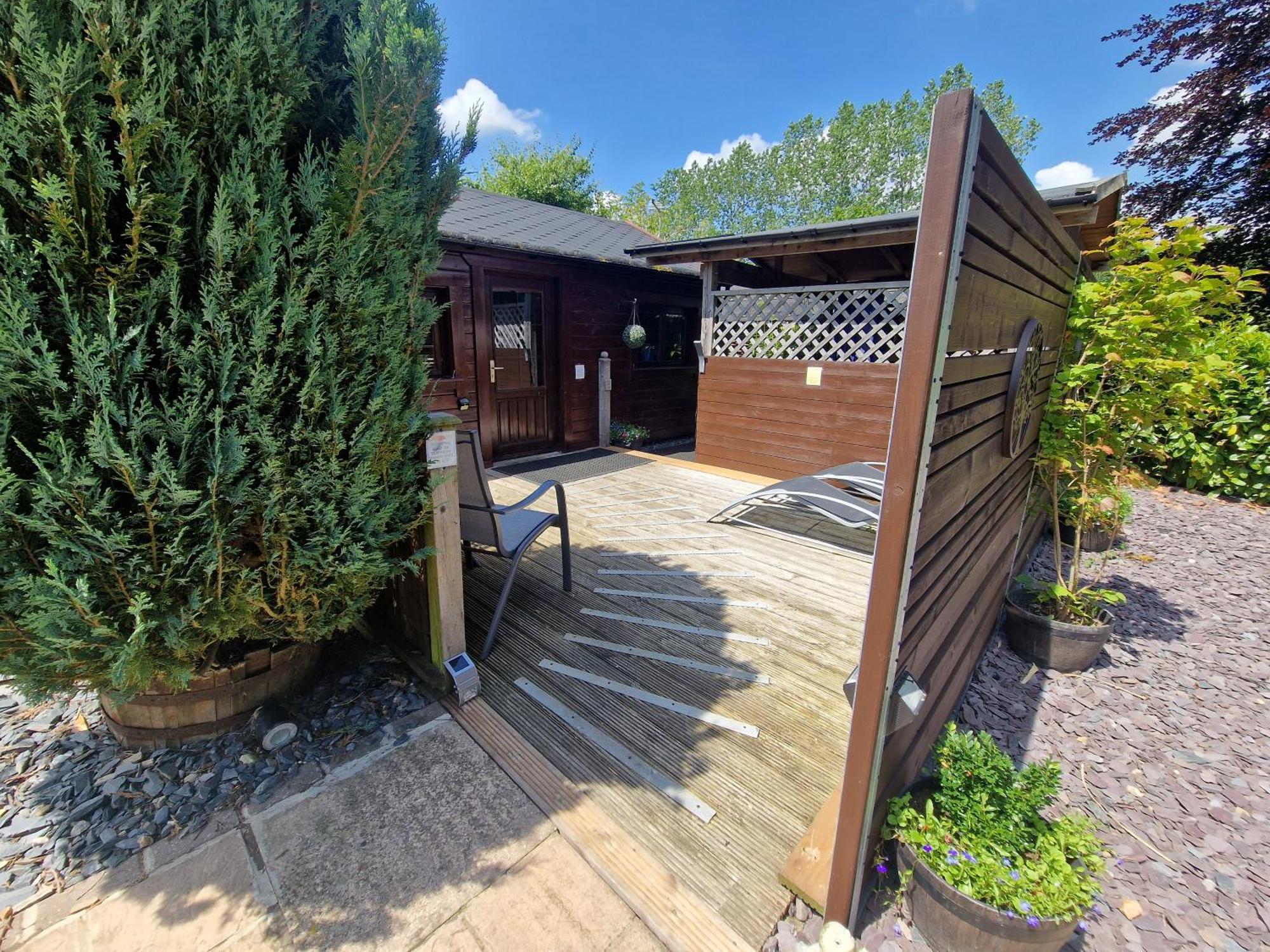 Godshill  Cypress Log Cabins Accommodation מראה חיצוני תמונה